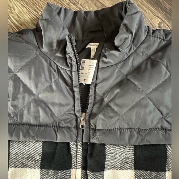 Maurices black & white buffalo plaid vest women's 1X NWT FULL ZIP - Picture 3 of 5